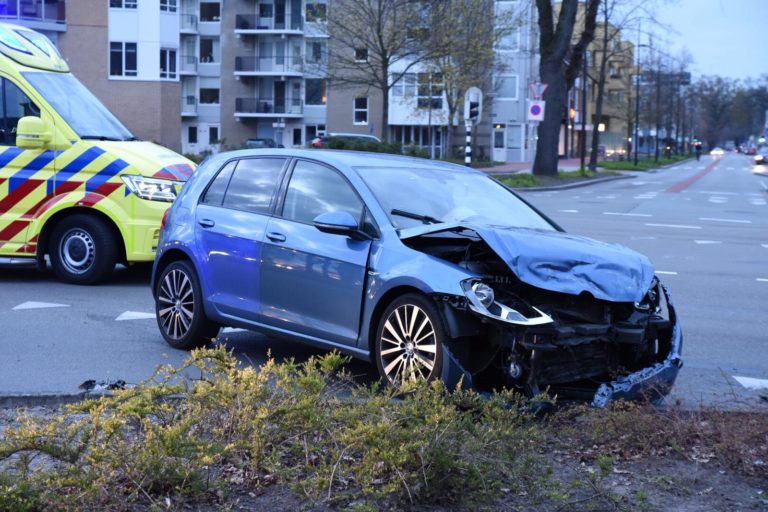 Twee gewonden bij ongeluk in Emmen