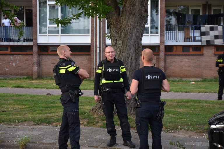 Meerdere schoten vanaf balkon in Coevorden: één man aangehouden