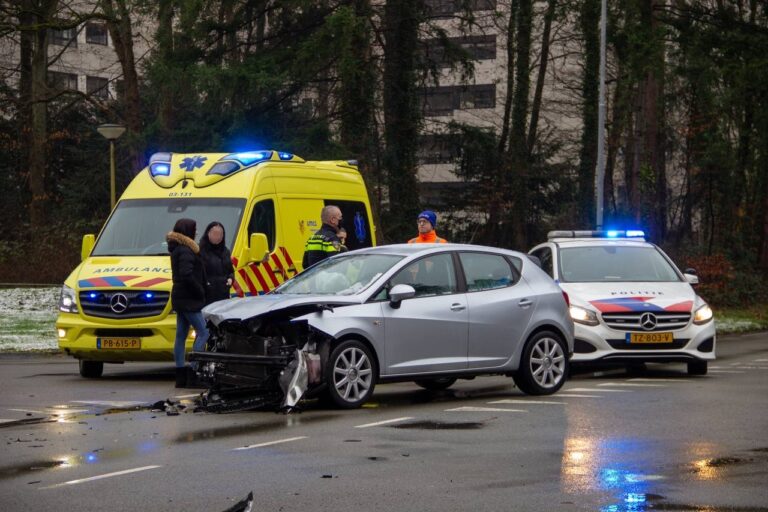 Veel schade bij ongeval in Emmen