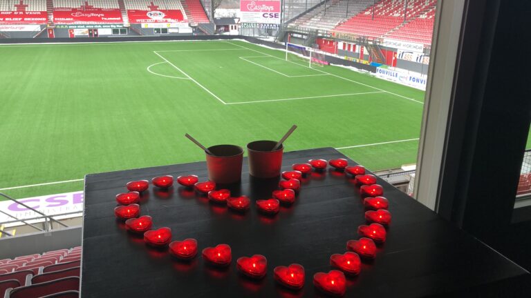 FC Emmen brengt 8.000 koppen soep rond